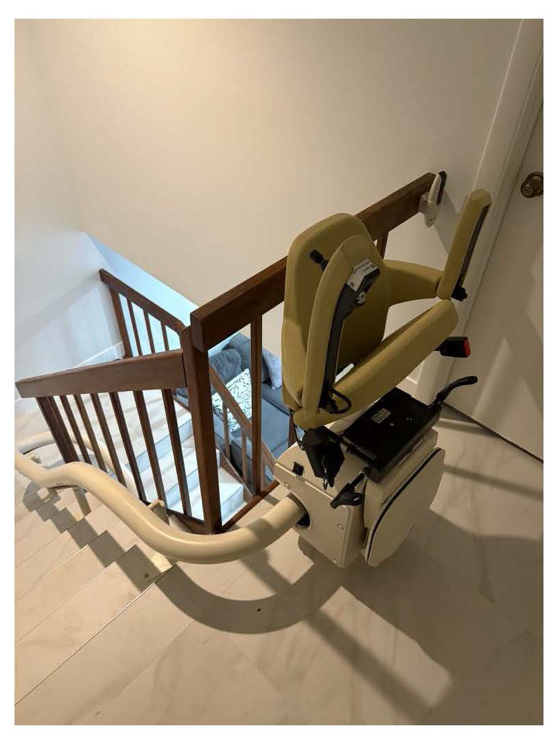 Stair lifts - Reigning Moblity