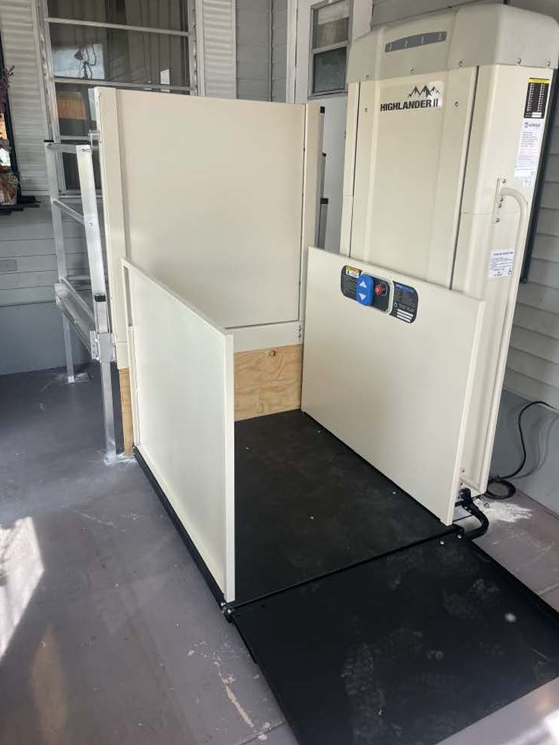 Vertical Porch Lift